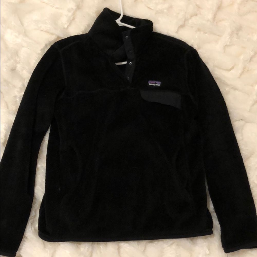 Women’s Black Fleece Pullover